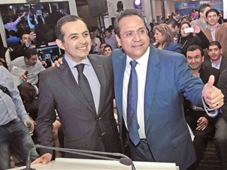 Presentan Cordero y Oliva equipo de campaña