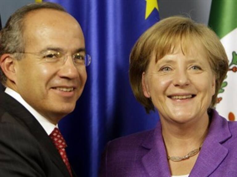 Destaca Merkel Presidencia mexicana del G-20 al abrir Foro de Davos