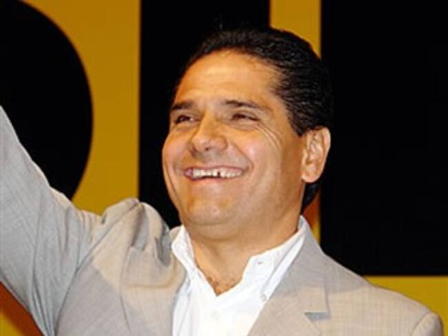 Proclaman virtual ganador a Silvano Aureoles en interna del PRD