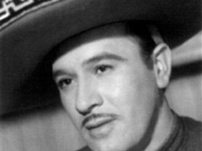 Recuerdan con misa a Pedro Infante a 95 años de su nacimiento