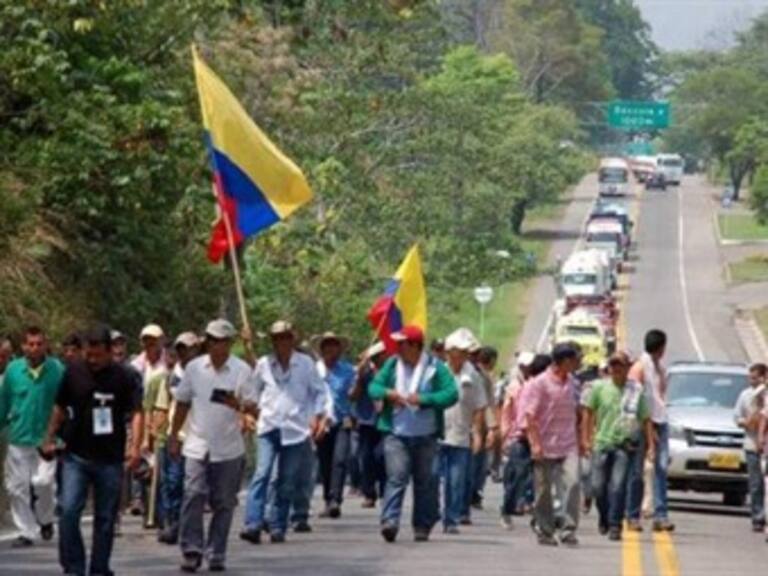 Niegan las FARC infiltración en paro agrario colombiano