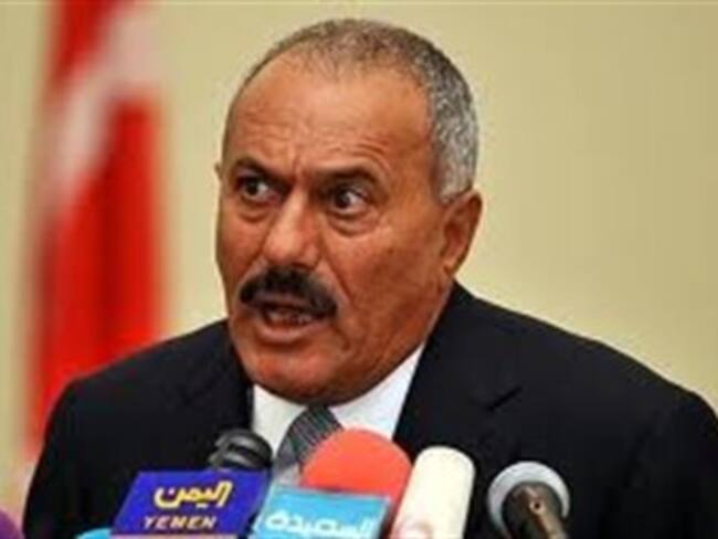 Presidente de Yemen decide dejar el poder a finales de año