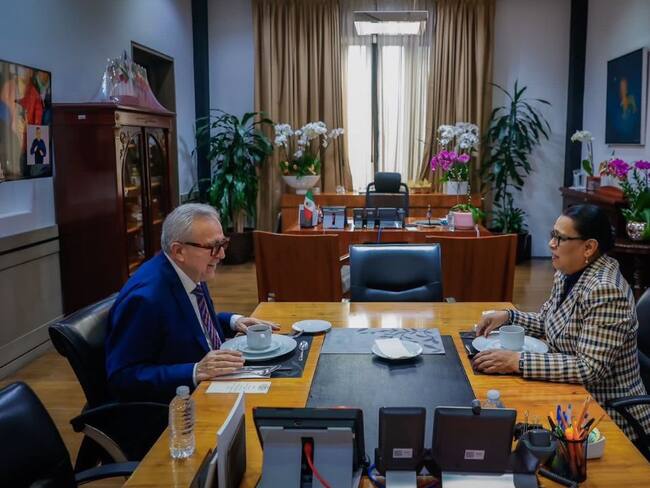 Recibe SEGOB al gobernador de Sinaloa, Rubén Rocha tras hechos de violencia