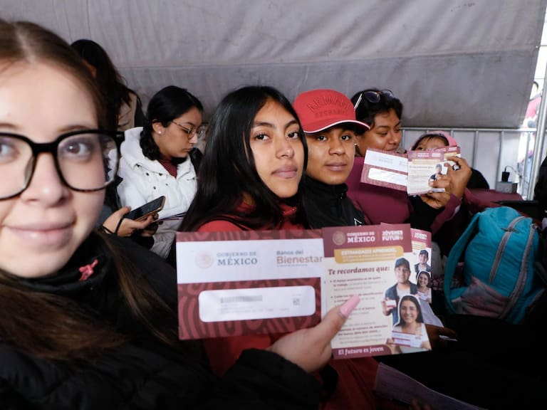 ¿Beneficiarios de Jóvenes Construyendo el Futuro recibirán “aguinaldo”?