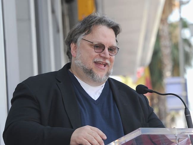 Guillermo del Toro la vuelve a hacer; todo para apoyar a talentos mexicanos
