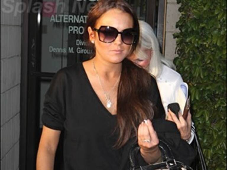 Revoca juez libertad condicional a Lindsay Lohan