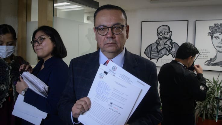 Germán Martínez presenta solicitud de juicio político contra Esquivel Mossa