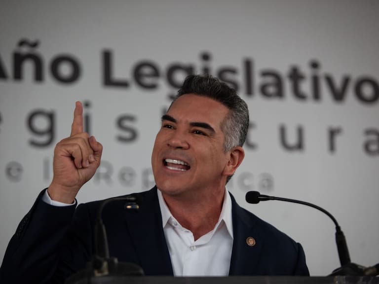 Alejandro Moreno salió en defensa de Alejandro Gertz Manero y acusó al gobierno de Morena de intentar un golpe jurídico-político para someter a la FGR