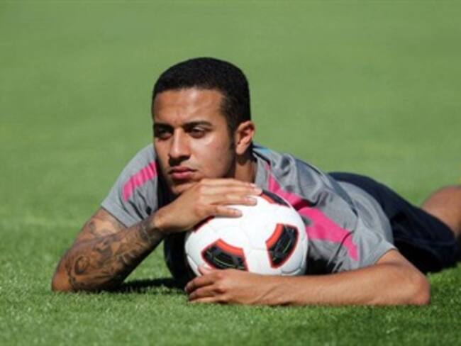 Se despide Thiago Alcántara de los aficionados del Barça