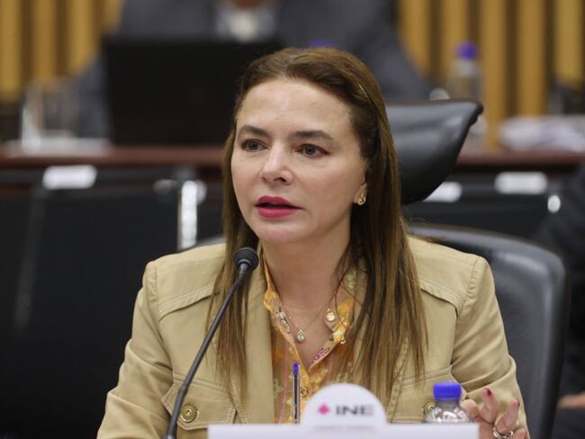 Carla Humphrey cuestiona decisiones del INE previo al proceso electoral