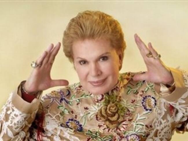 Hospitalizan a Walter Mercado por fuerte desgaste físico