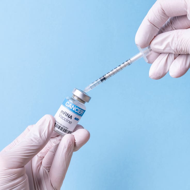 ¿Vacunas contra el cáncer en México? El histórico acuerdo entre Sheinbaum y Moderna