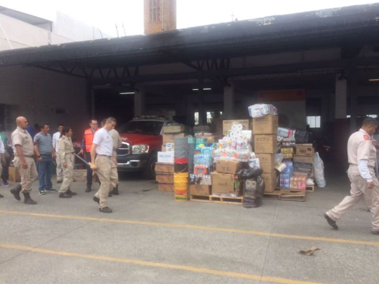 Jalisco manda más de 120 toneladas de víveres para damnificados