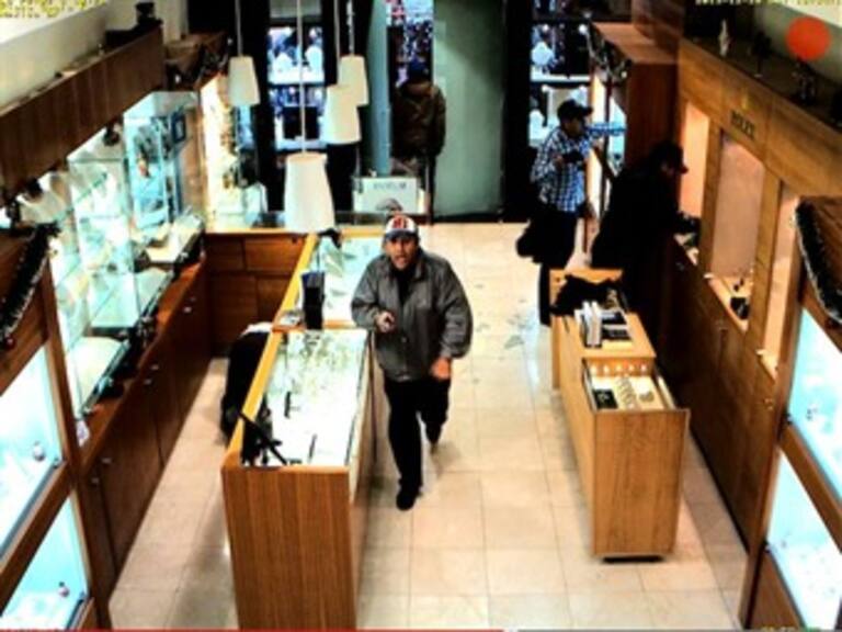 Detiene PGR a tres implicados en asalto a joyería de Santa Fe