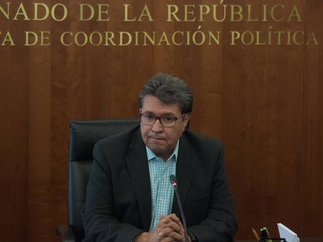 AMLO, con un gabinete que no lo acompaña: Monreal