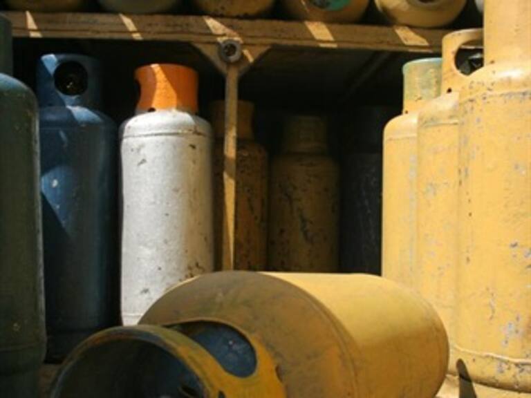 Deja 25 lesionados explosión de gas en Lerma