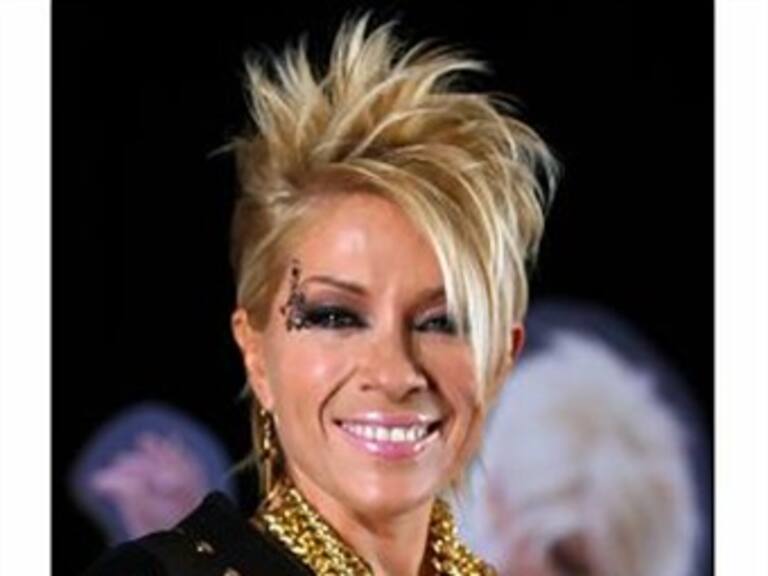 Se enfrentan Yuri y Lucía Méndez para aclarar sus problemas