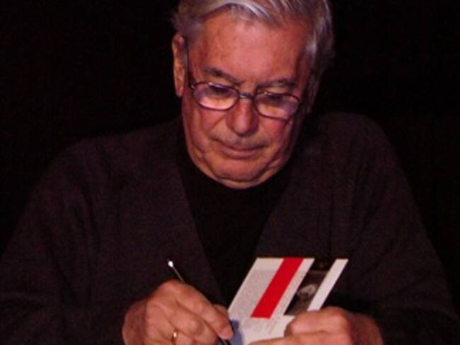 Expulsarán a Vargas Llosa de Venezuela si critica a Chávez