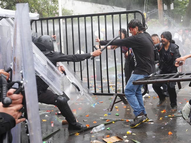 Sheinbaum anuncia que la CNDH investiga presuntos abusos policiales durante marcha en Guadalajara por el agua