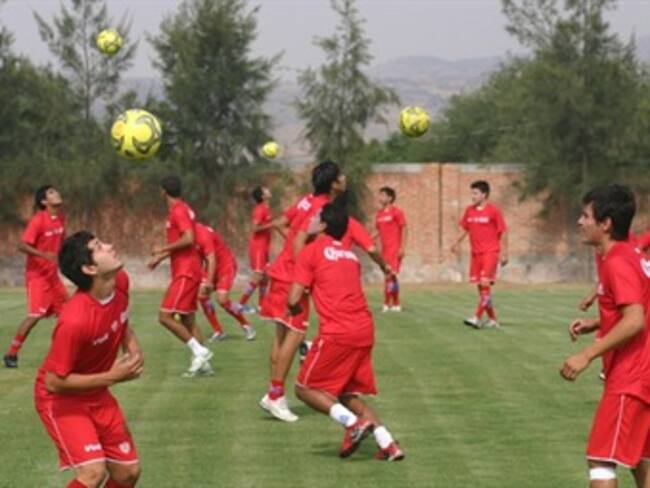 Buscará Necaxa reforzarse en el ataque: Jaime Ordiales