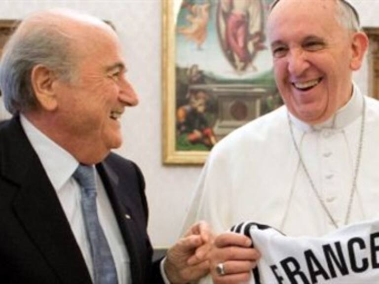 Blatter insiste: 'Cristiano es un extraordinario comandante'