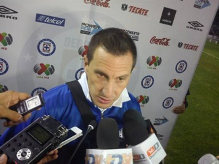 Cruz Azul saca mínima ventaja en la ida de cuartos