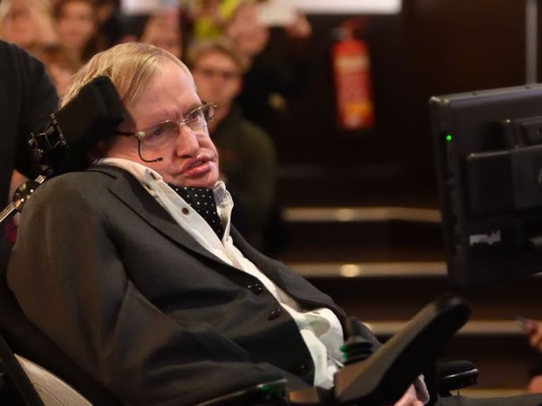 Muere el físico británico Stephen Hawking a los 76 años de edad