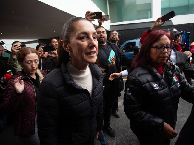 Sheinbaum llega a velorio de Ifigenia Martínez