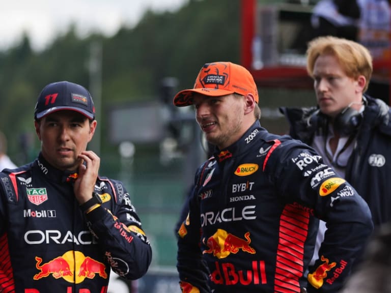 Checo Perez y Max Verstappen