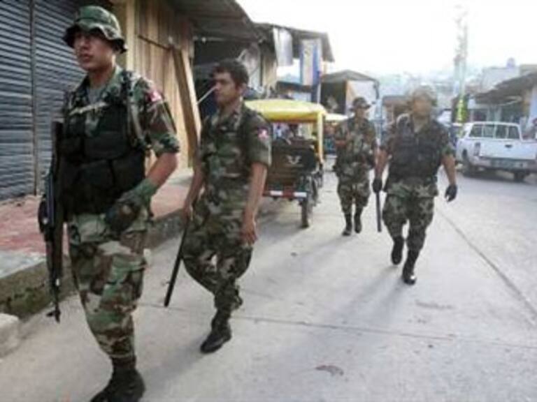 Chile saca a militares a parar saqueos y pide ayuda internacional