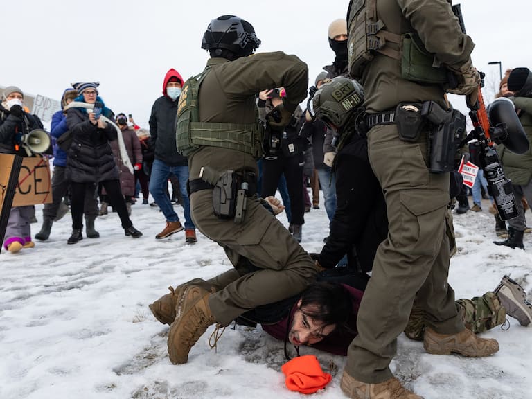 Clashes erupt outside ICE facility in Minneapolis