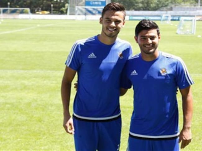 Diego Reyes y Carlos Vela fueron convocados con la Real Sociedad para visitar a Barcelona
