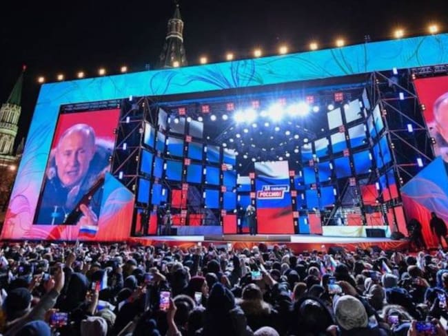 Vladimir Putin gana las elecciones en Rusia con más del 70% de los votos