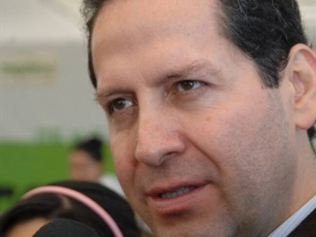 Acude Eruviel Ávila a zonas afectadas en Cuautitlán