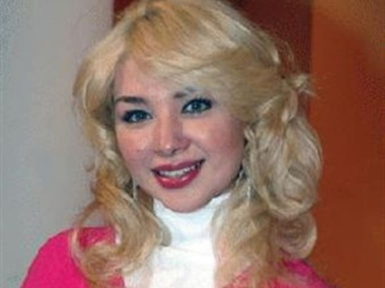 Participan Daniela Luján y Bárbara Torres en 'Cenicienta. El musical'