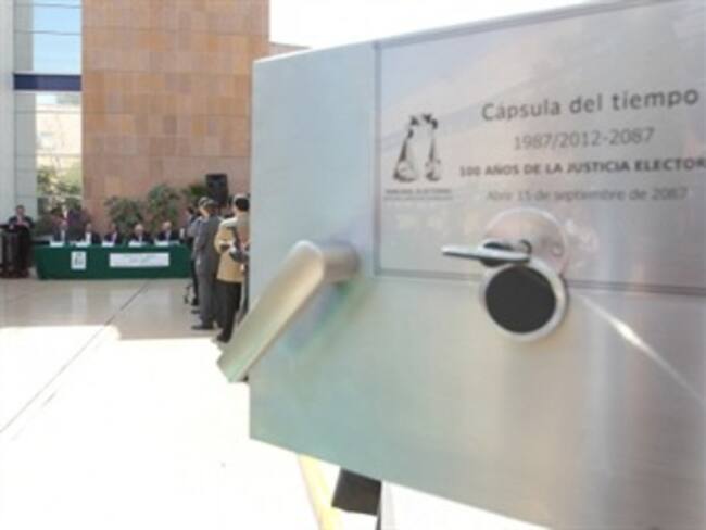 El TEPJ envía un mensaje al futuro en una cápsula del tiempo.