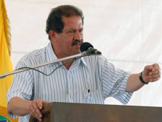 Será operado vicepresidente colombiano por dolencia cardiaca