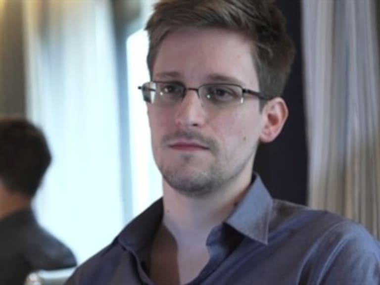 Revela Snowden que pidió asilo en Brasil