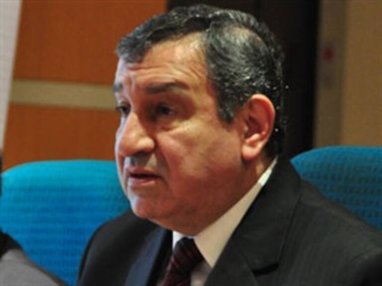 Se reunirá Esam Sharaf con enviado libio