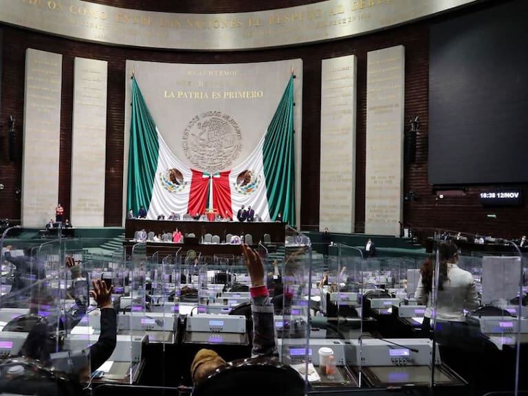 Posponen discusión sobre polémica Ley del Banco de México