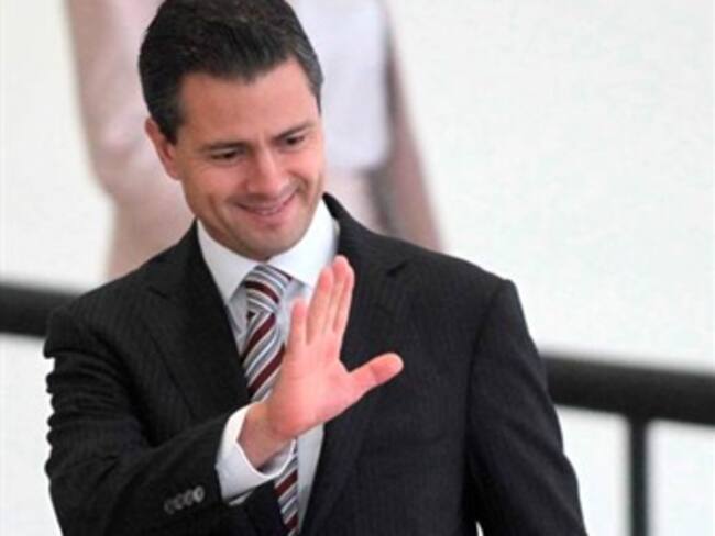 Arriba Enrique Peña Nieto a España