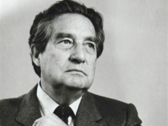 'El laberinto de la soledad' de Octavio Paz en ¿Qué estará leyendo Javier Aranda?