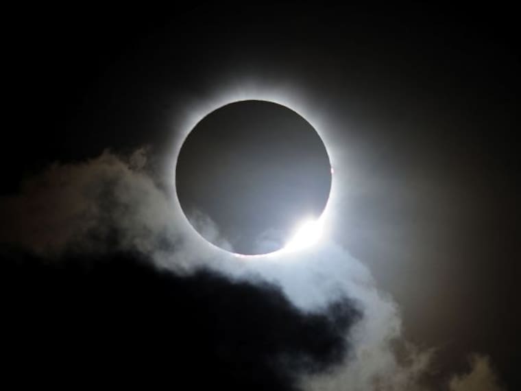 Cómo, cuándo y dónde ver el “eclipse del siglo”