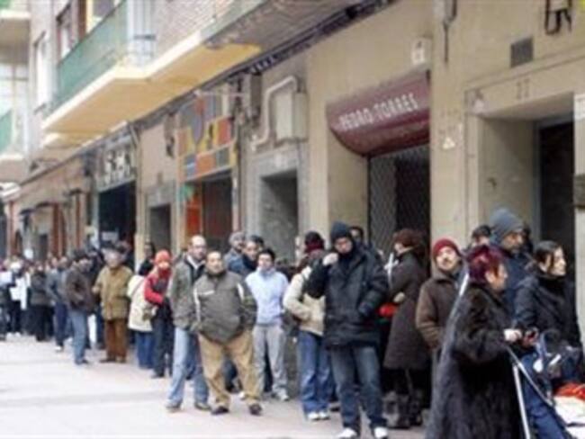 España empieza 2010 con cuatro millones de desempleados