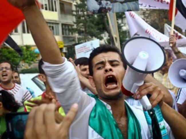 Mueren al menos 19 personas por represión en Siria