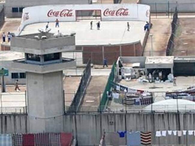 Trasladarán a 12 internos de Neza-Bordo a otros penales tras riña