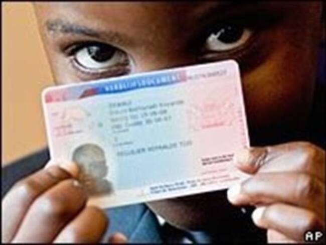 Invierten inmigrantes hasta 500 md para obtener residencia: WSJ