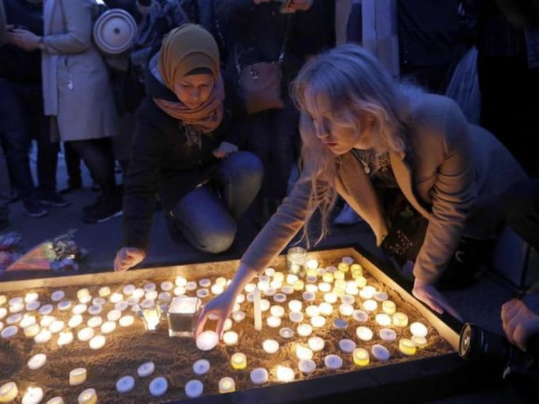 #AsíSopitas: Londres más unido después del atentado frente al Parlamento