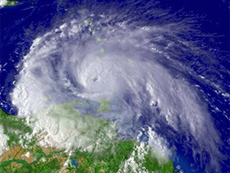 Se debilita Miriam a tormenta tropical