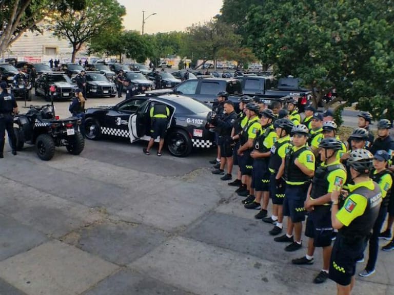 Entregan nuevas patrullas a la policía de Guadalajara